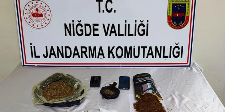 Jandarmadan zehir tacirlerine operasyon: 2 gözaltı