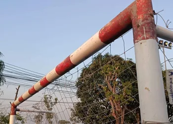 Tayland’da öğrencinin üzerine kale devrildi