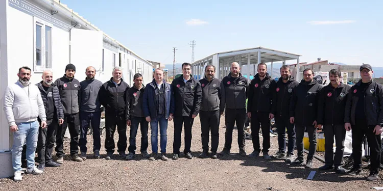 Osmangazi asrın felaketinin yaralarına merhem oldu
