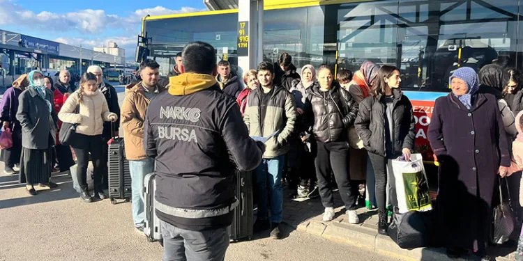 Bursa’da narkotik polislerinden farkındalık eğitimi