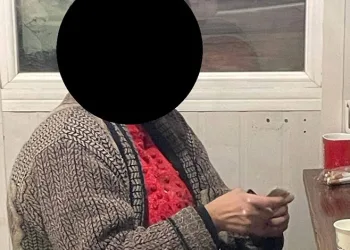 Alzheimer hastası kadın ailesine teslim edildi