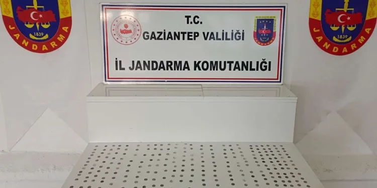 Gaziantep’te tarihi eser operasyonunda 425 sikke ele geçirildi