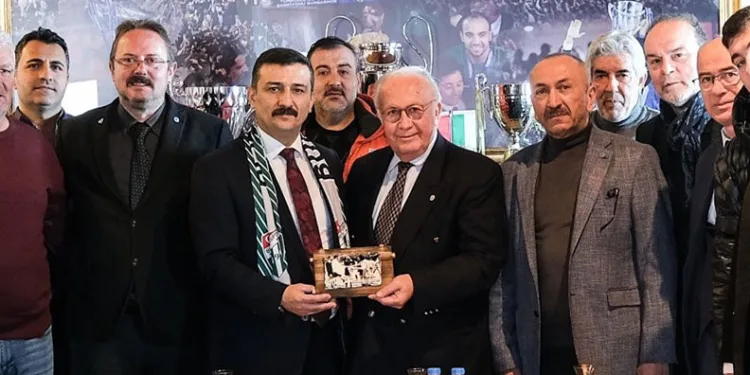 Selçuk Türkoğlu, Bursaspor’u ziyaret etti