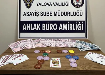 Yalova’da kumar oynayan 8 şüpheliye 51 bin 400 lira ceza