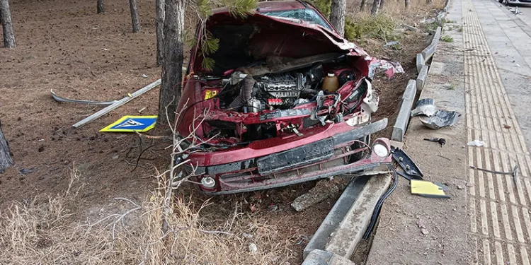 Kaza yapan alkollü sürücü aracını bırakıp gitti