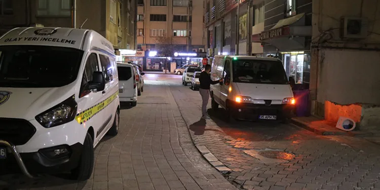 Yalnız yaşayan şahıs apart dairesinde ölü bulundu