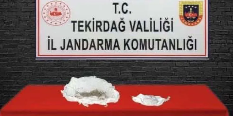 Jandarmadan silah ve uyuşturucu operasyonu