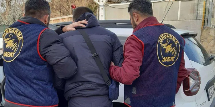 Kasten öldürme suçundan hapis cezası alan 2 firari hükümlü yakalandı