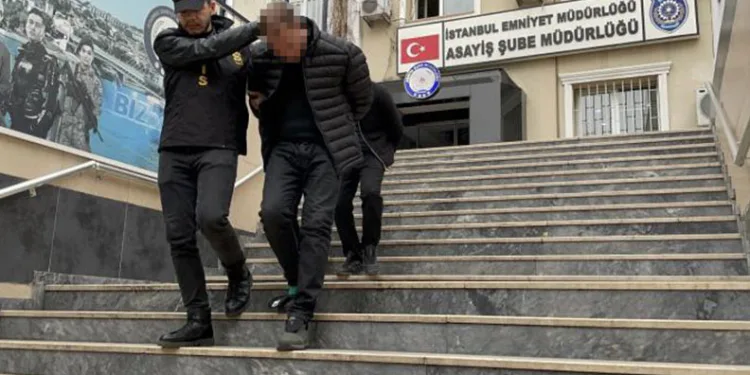 İstanbul’da 5 ayrı hırsızlık olayının şüphelileri, çaldıklarını valize koydu