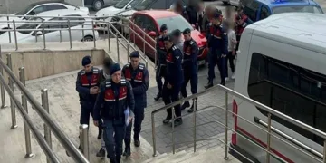 900 bin liralık kablo hırsızlığı