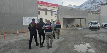 Ağrı’da 3 firari yakalandı