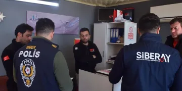 Polisten dolandırıcılara karşı uyarı