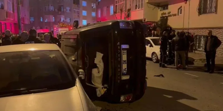 Kontrolden çıkan araç 6 otomobile çarptı