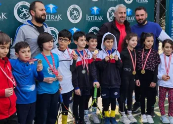 Kortlarda Osmangazi Rüzgârı Esti