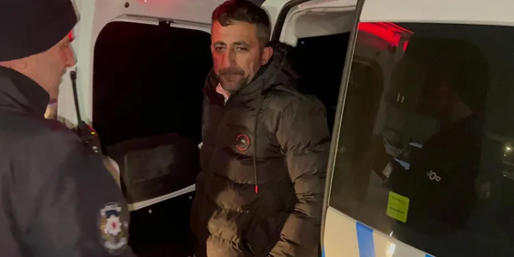 Boşandığı eşini iş çıkışında bıçaklayan eski koca tutuklandı