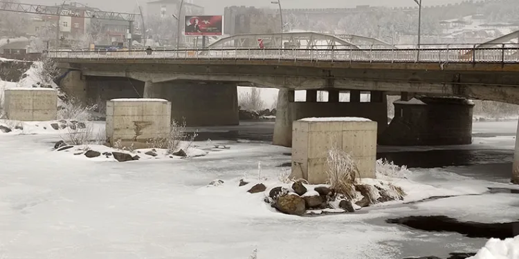 Ardahan’da dondurucu soğuk