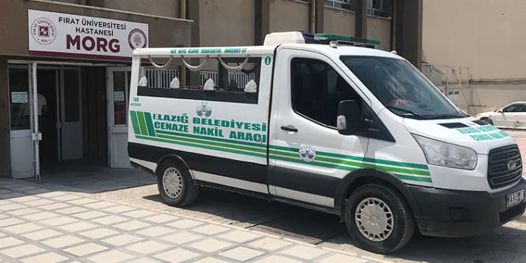 İnşaattan düşen işçi, hayatını kaybetti