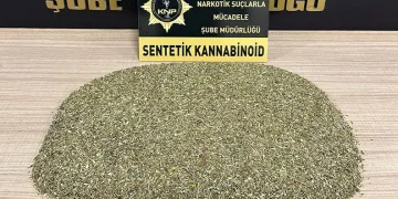 Kütahya’da uyuşturucu bulunan araçtaki 3 kişiden biri tutuklandı