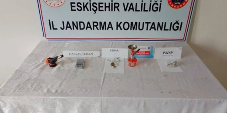 Jandarma ekiplerinden uyuşturucu operasyonu