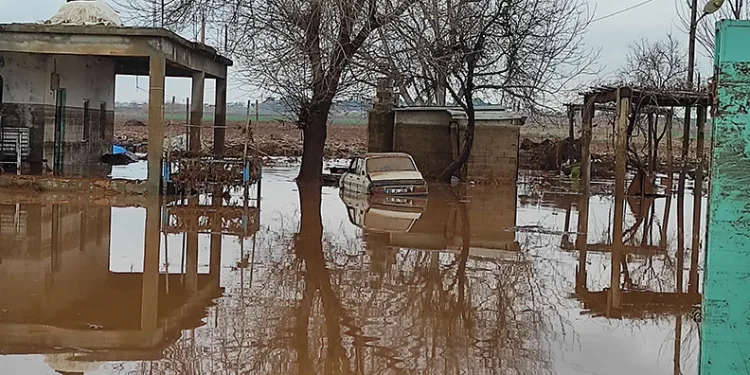 Şanlıurfa’da kırsal mahalleler sel suları altında kaldı