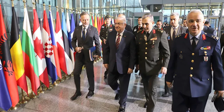 Milli Savunma Bakanı Güler NATO Karargahı’nda