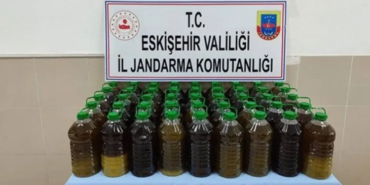 Sahte zeytinyağı üreten şahıs jandarma tarafından yakalandı