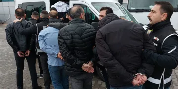 Samsun’da suç örgütü operasyonunda 8 kişi adliyeye sevk edildi