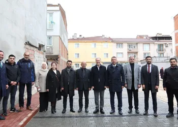 İnegöl’de mahalle otoparkları merkeze nefes aldırıyor