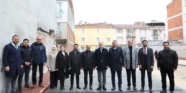 İnegöl’de mahalle otoparkları merkeze nefes aldırıyor