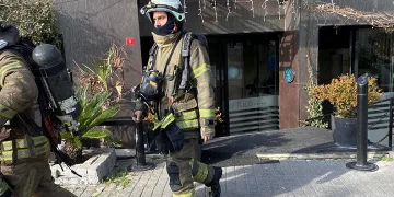 Bakırköy’de otelde yangın paniği
