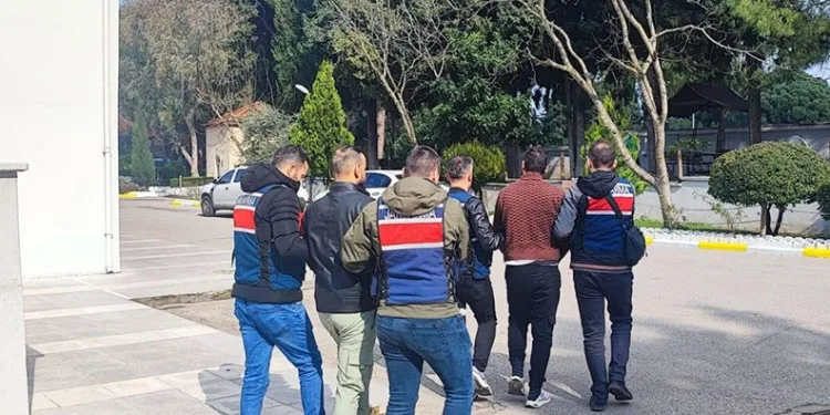 Manisa’da terör operasyonu: 2 gözaltı