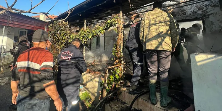 Yaşlı adam yangında hayatını kaybetti
