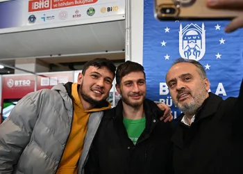 Bursa’da iş arayan ve iş verenler buluşuyor
