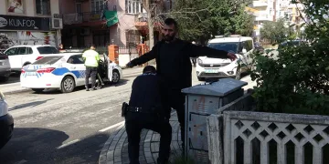 Arkadaşını kaza yerinde indirip kayıplara karıştı