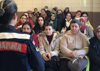 Sökeli kadınlar jandarma tarafından bilgilendirildi