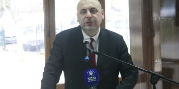 Bursa’da kürsüde depremi konuşurken deprem oldu