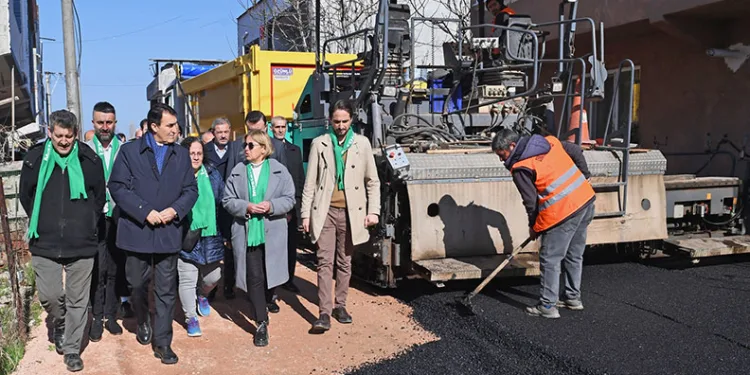 Osmangazi’de 15 sokağın yolları yenilendi