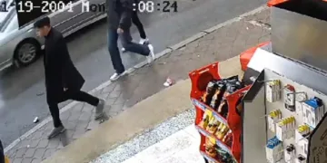 Okul arkadaşını bıçakla öldürdü