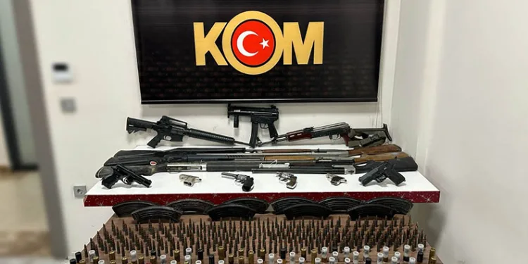 Şırnak’ta uzun namlulu silahlar ele geçirildi: 67 gözaltı