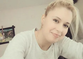 İş görüşmesine giden karısını bıçaklayarak öldürdü