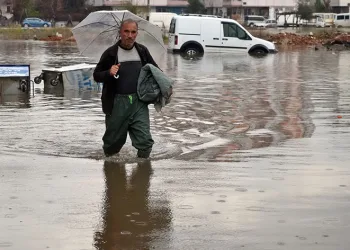 Selden etkilenen vatandaşlar komşularına sığındı