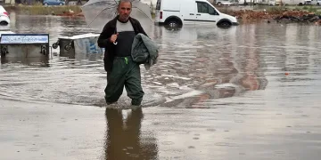Selden etkilenen vatandaşlar komşularına sığındı