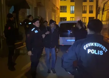Bursa’da 12 kaçak göçmen yakalandı