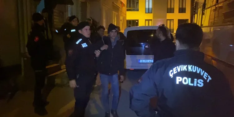 Bursa’da 12 kaçak göçmen yakalandı