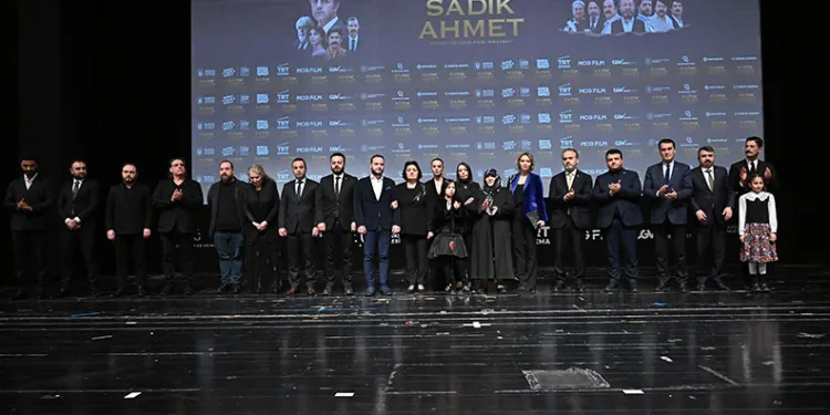 “Sadık Ahmet” filminin Bursa galasına yoğun ilgi