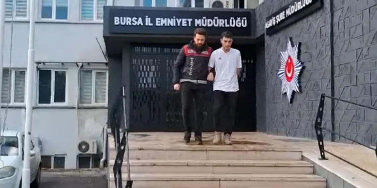Bursa’da hırsız tabletin GPS özelliği sayesinde yakalandı