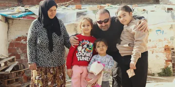 Engelli maaşıyla torunlarına bakan kadının yaşam savaşı