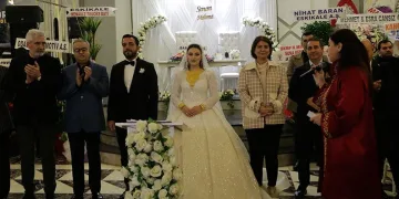 Diyarbakır’da iş adamlarını bir araya getiren düğün