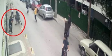Bursa’da 13 yaşındaki akranını sokak ortasında bıçaklayarak öldürdü