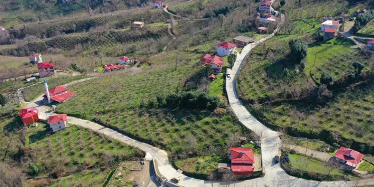 Ordu’da beton yol ağı genişliyor